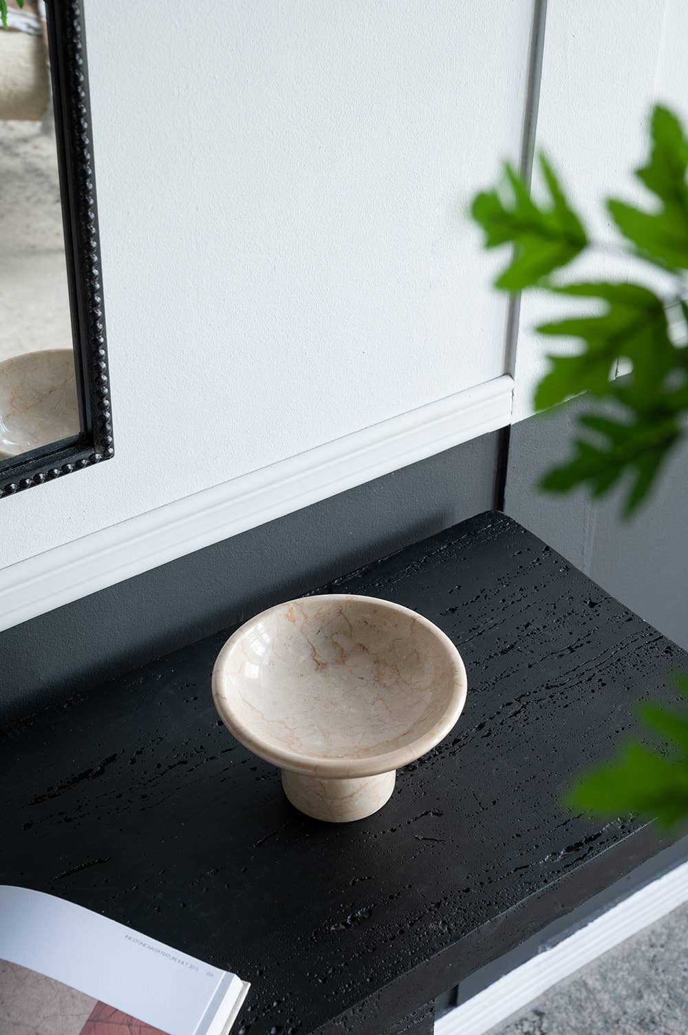 7x7x4" Marble Elegance Pedestal Bowl