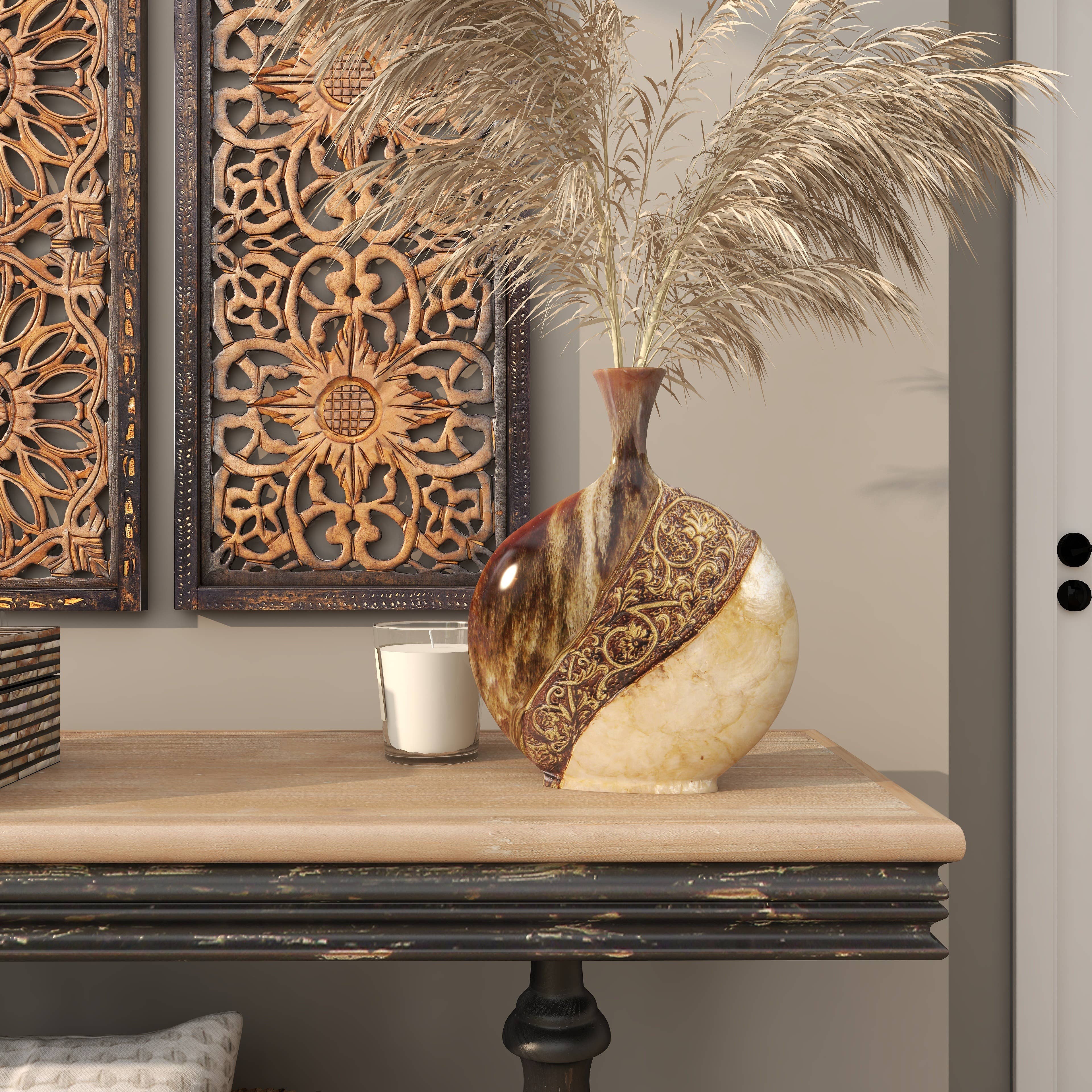 Traditional Brown Ceramic Vase'