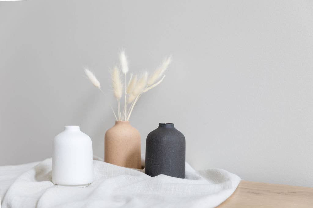 Ceramic Bud Vases: Black