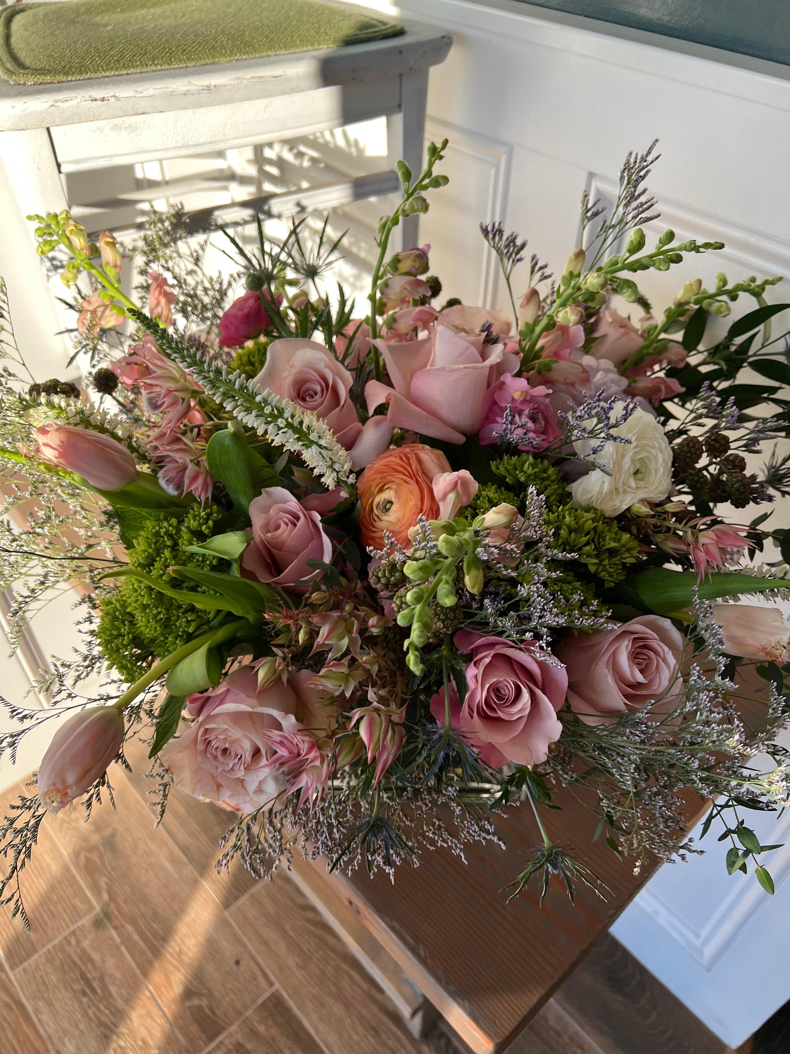 Thanksgiving Arrangement in Vase: Low Grande