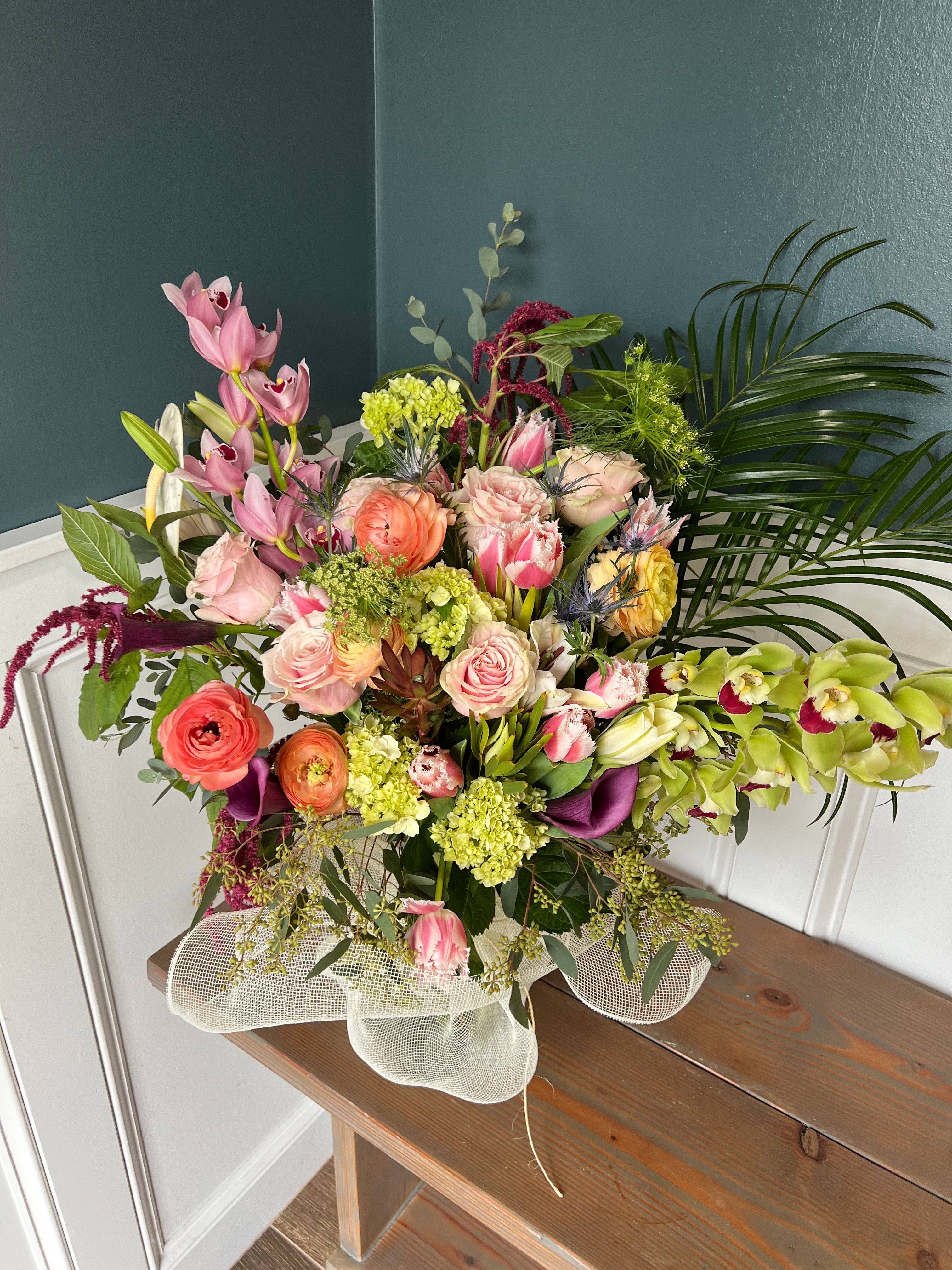 Arrangement in Vase: Supreme