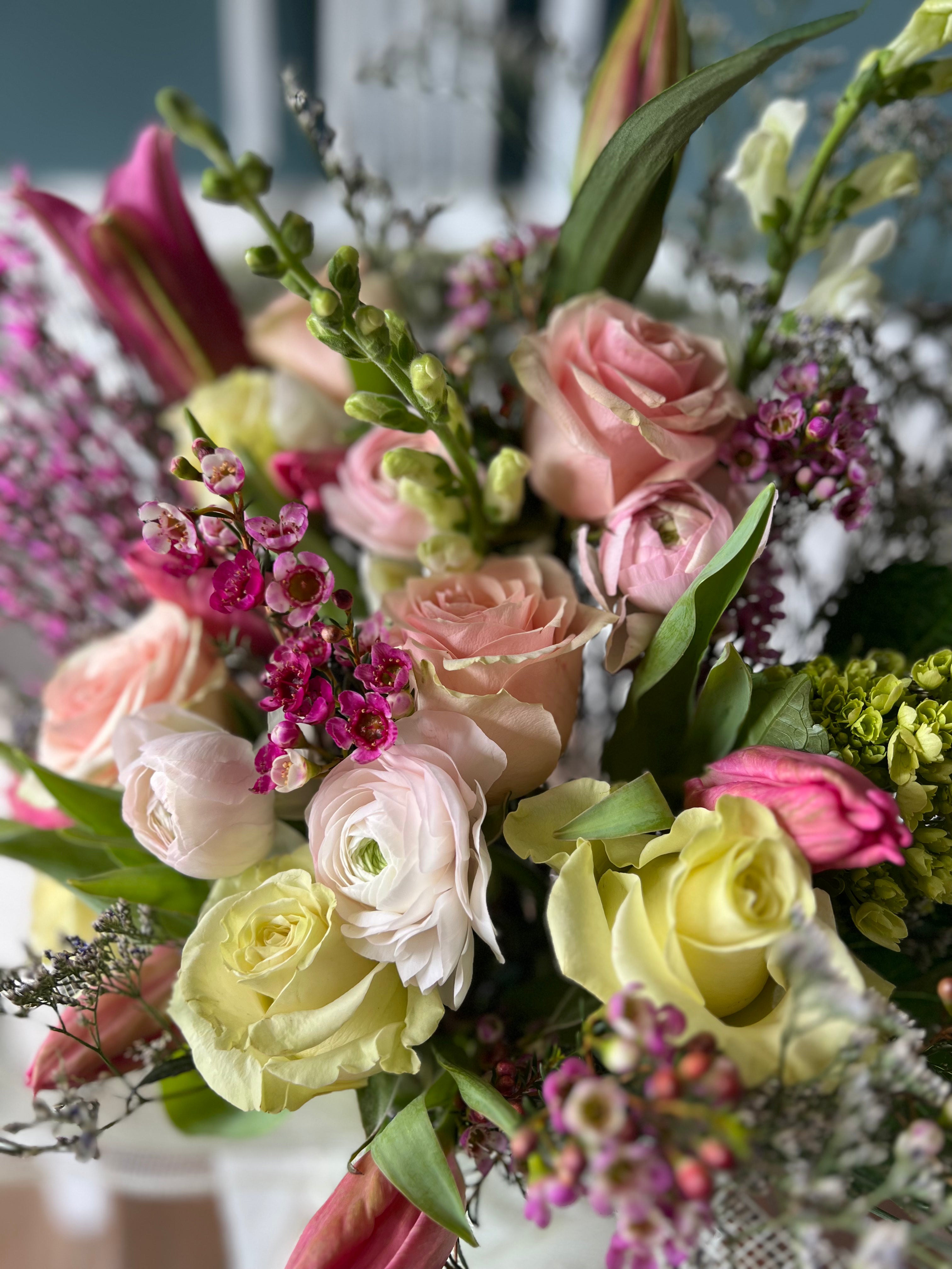 The Love Collection: Vase Arrangement/ Cosmic Connection