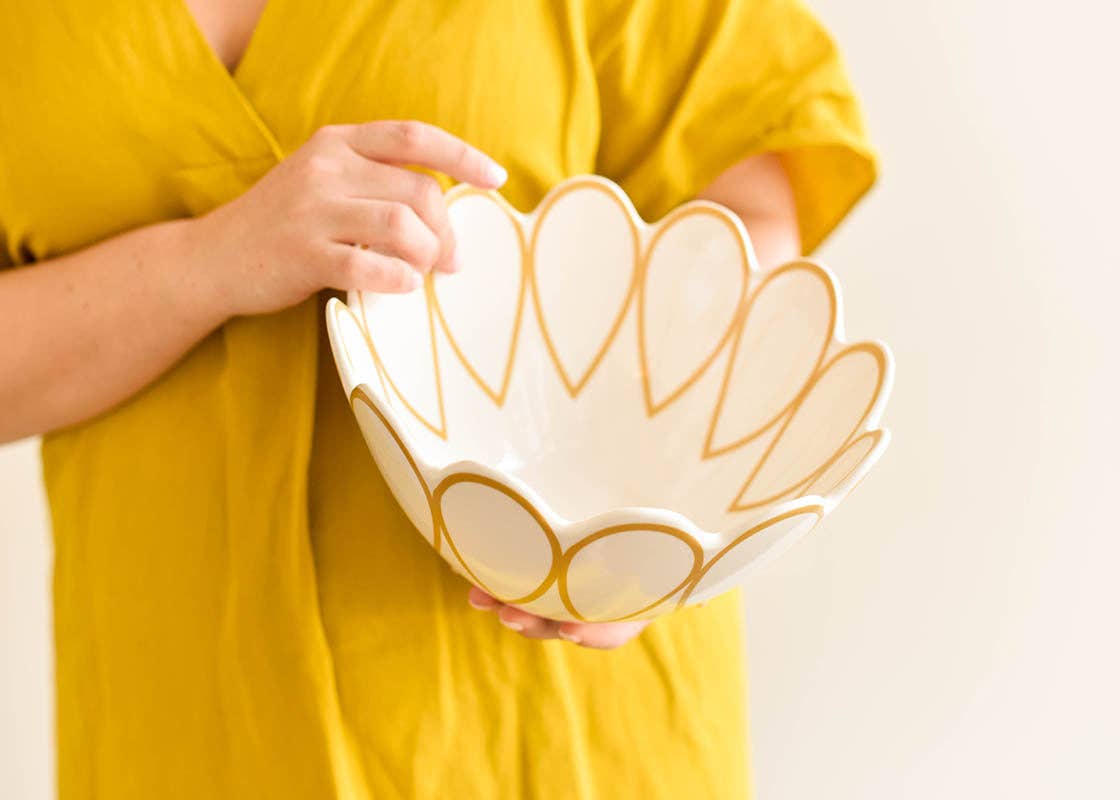 Deco Gold Scallop Serving Bowl