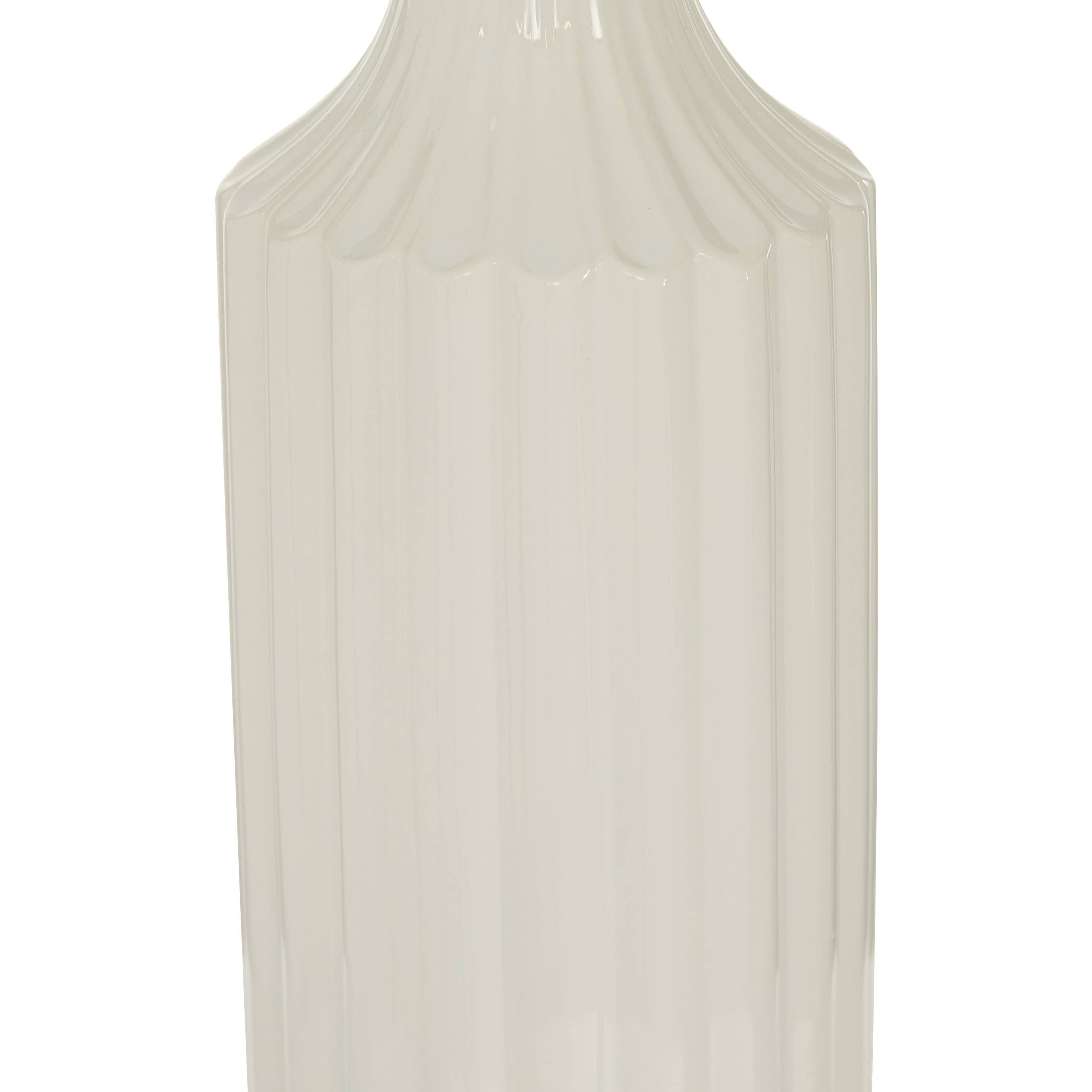 Modern White Ceramic Vase: 891520