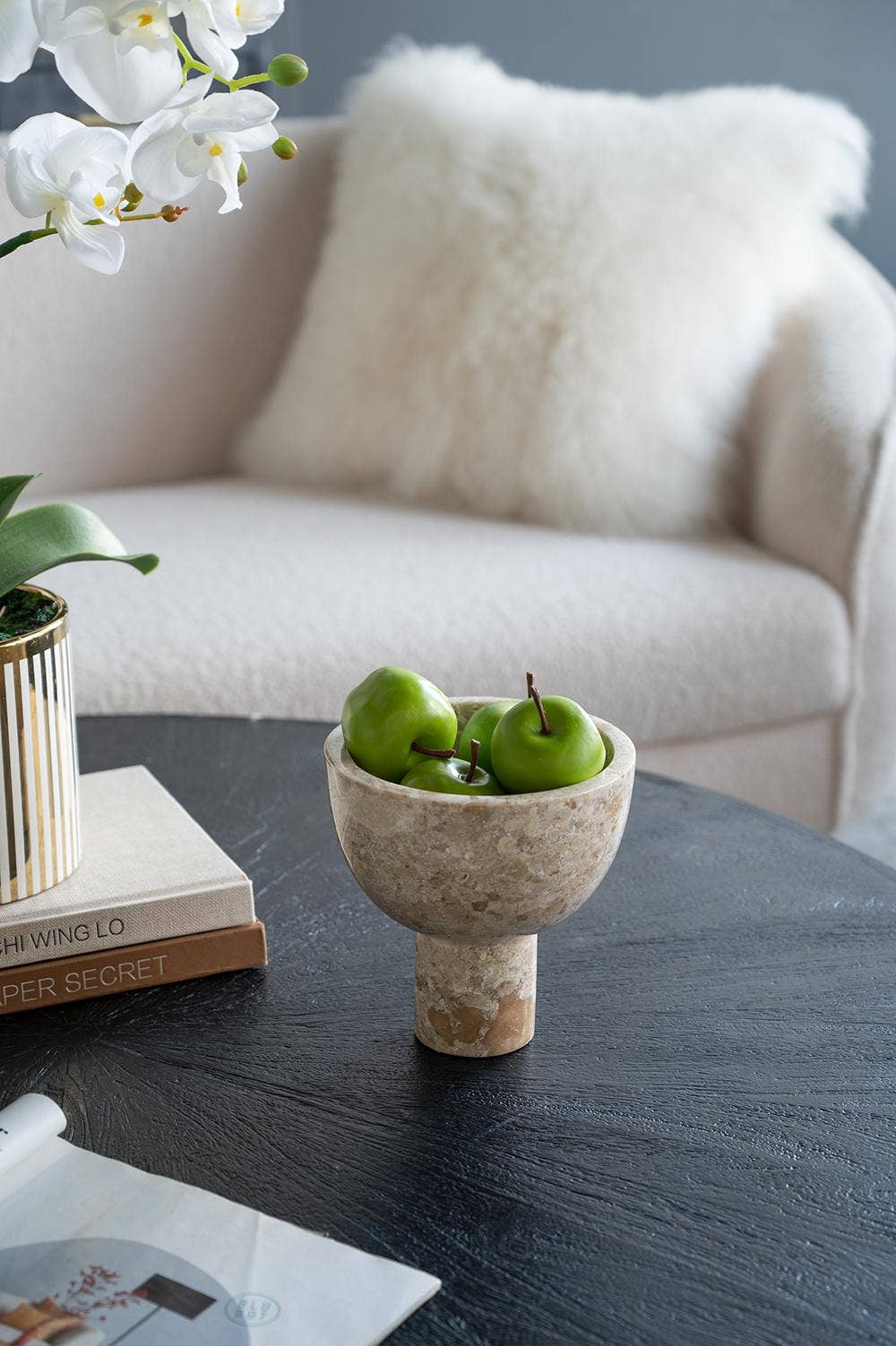 D6x6" Round Marble Pedestal Bowl - Cream