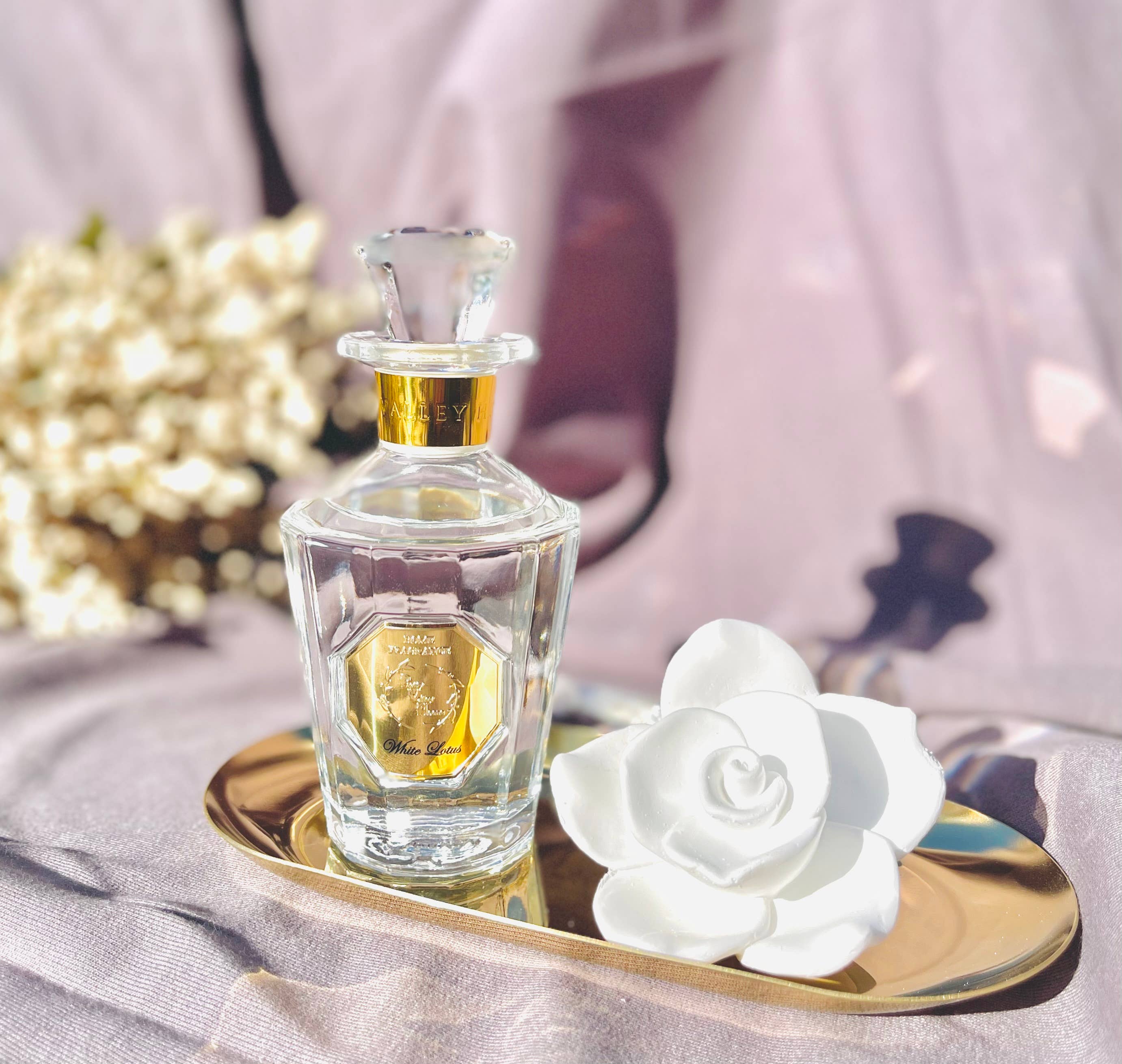 Vintage Rose Ceramic Diffuser -White Lotus