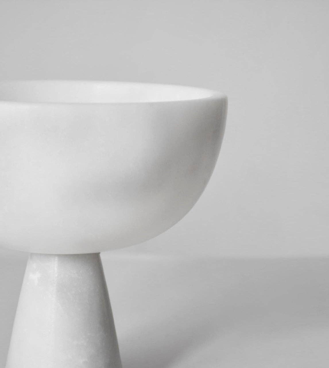 WHITE MARBLE PEDESTAL BOWL MEDIUM