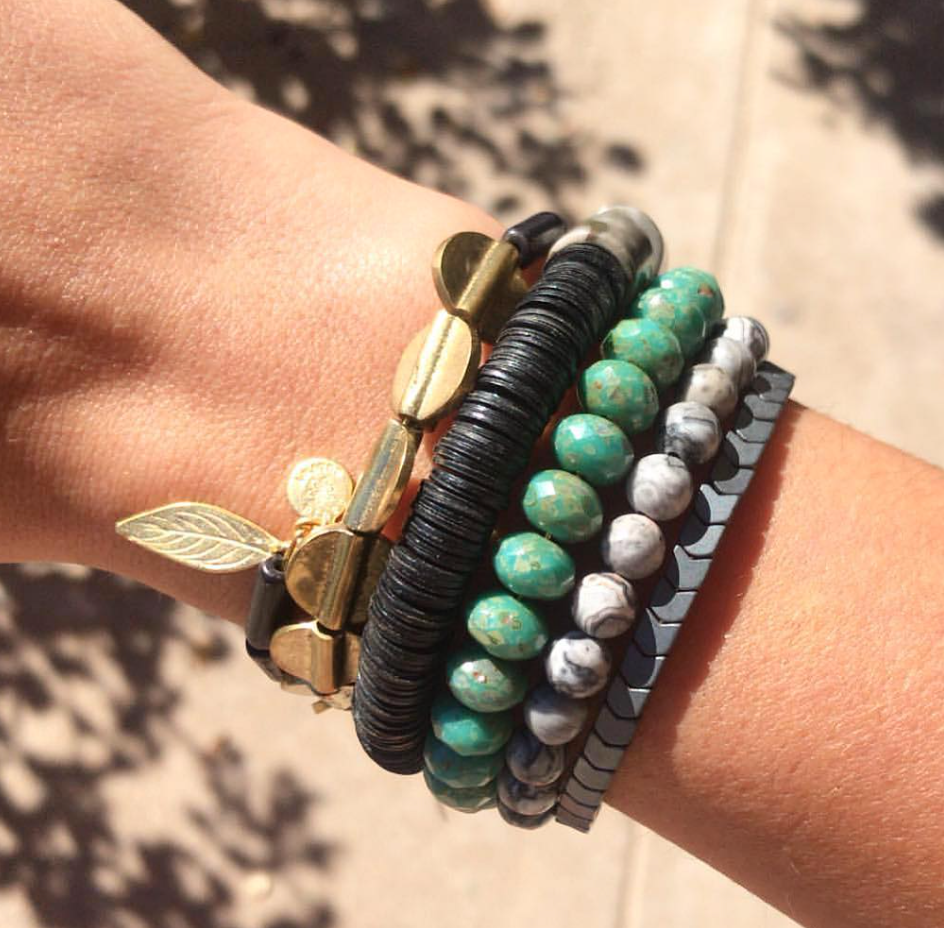 XINB01 Black and turquoise wrap bracelet