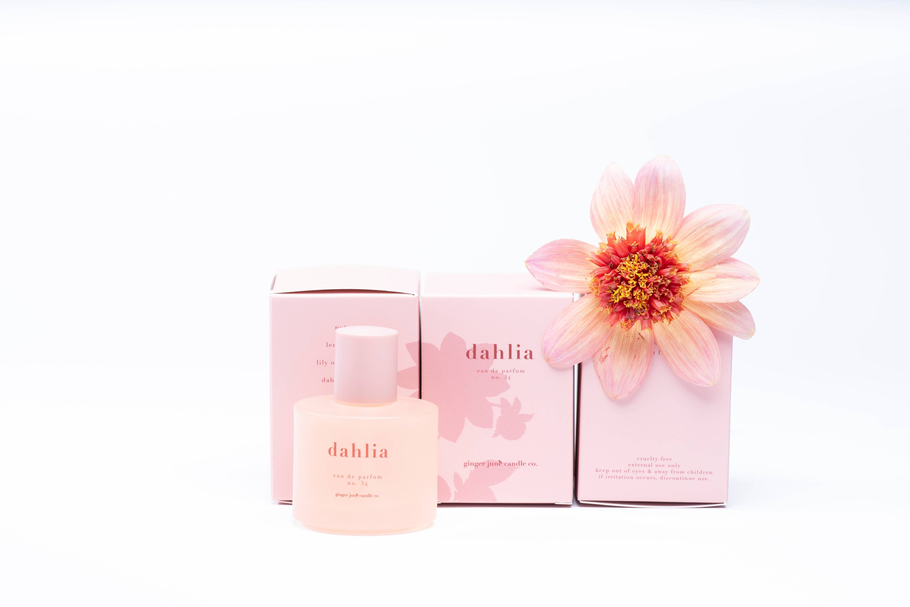 Organic alcohol eau de parfum • 17 scents • non toxic