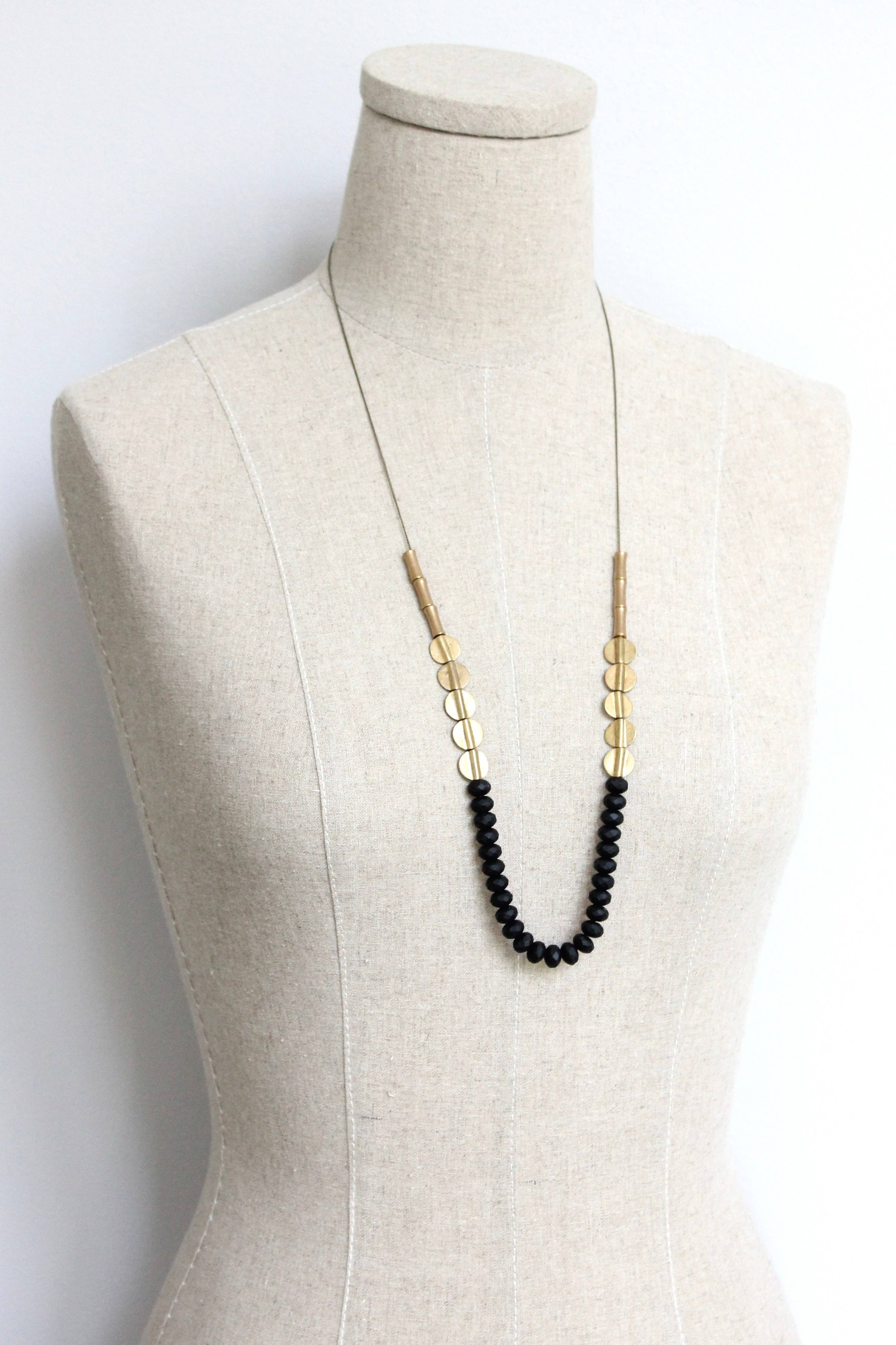 JLT130 black and brass long necklace