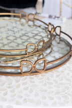 Valentina Tray, Medium