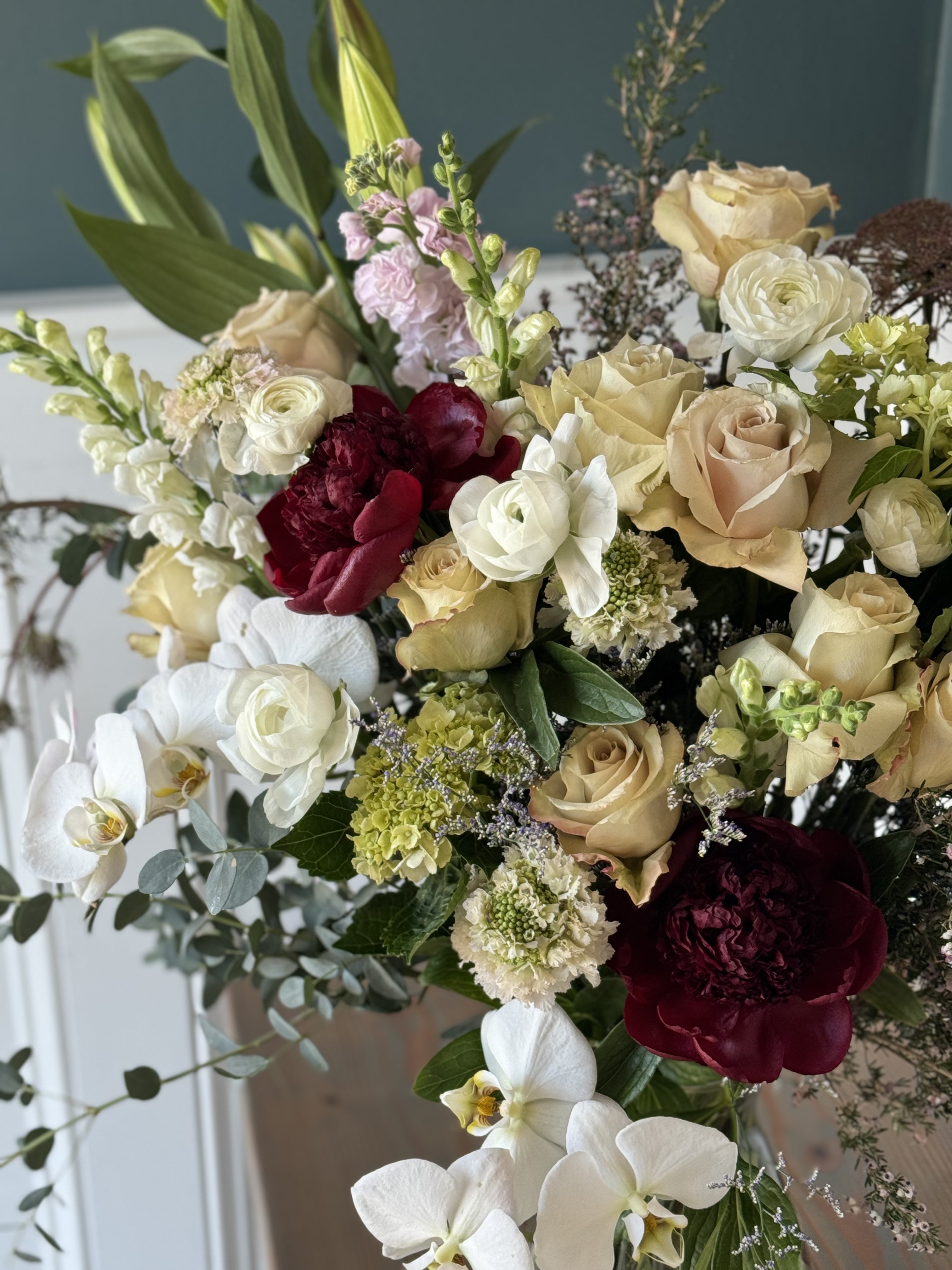 Supreme Vase Arrangements