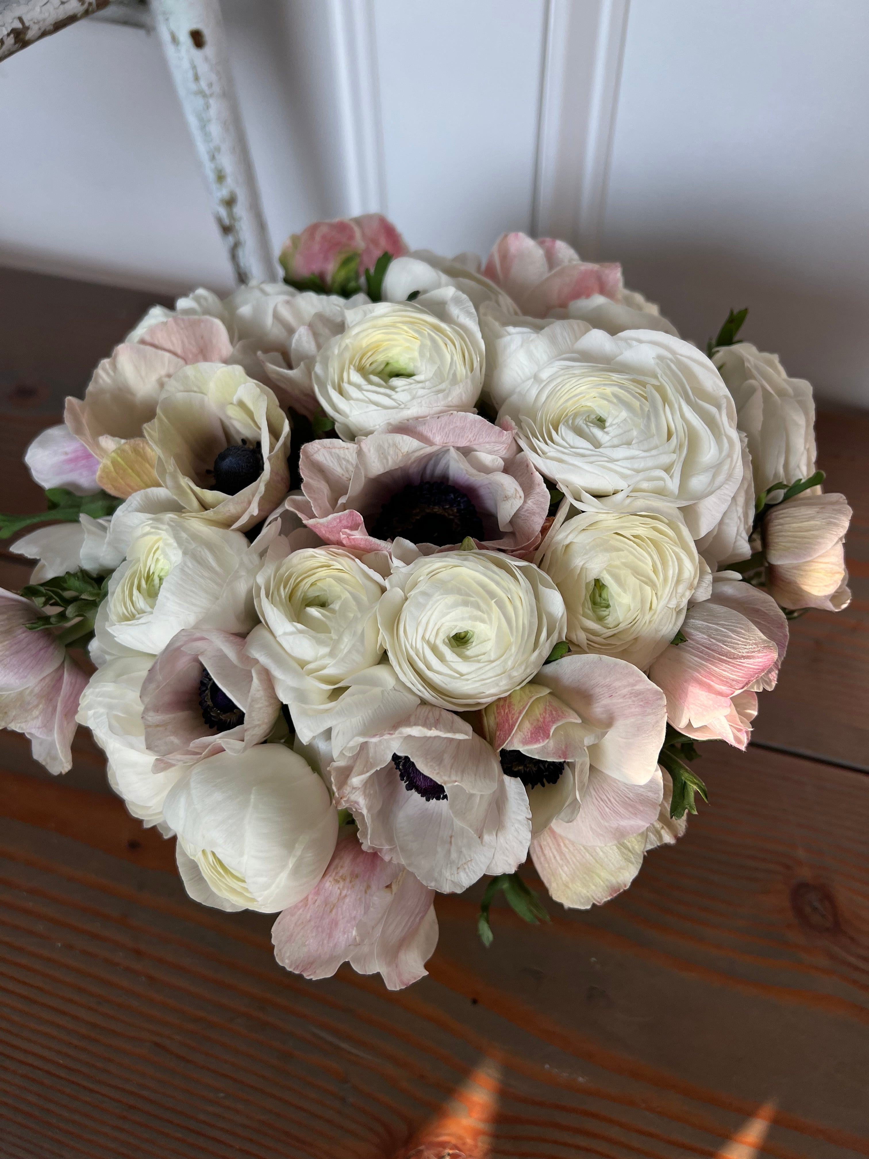 Grande (Low) Vase Arrangement