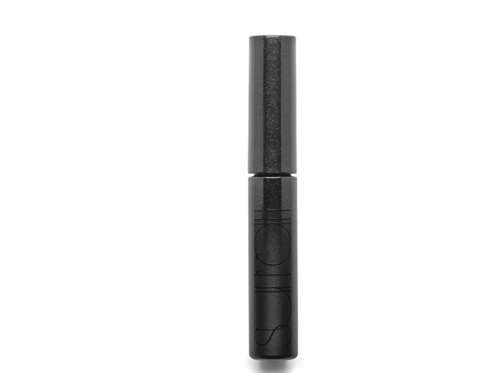 Point mascara noir