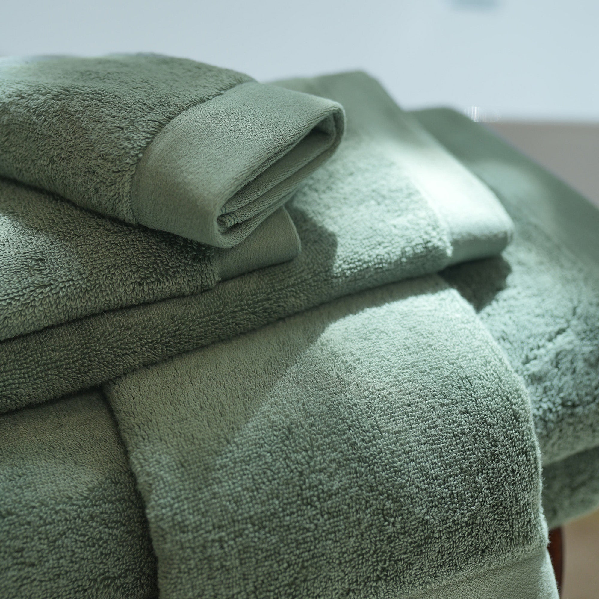 Close-up of organic cotton fabric on Oasis Bath Towel Set by Rest & Reset, showing softness and breathable weave