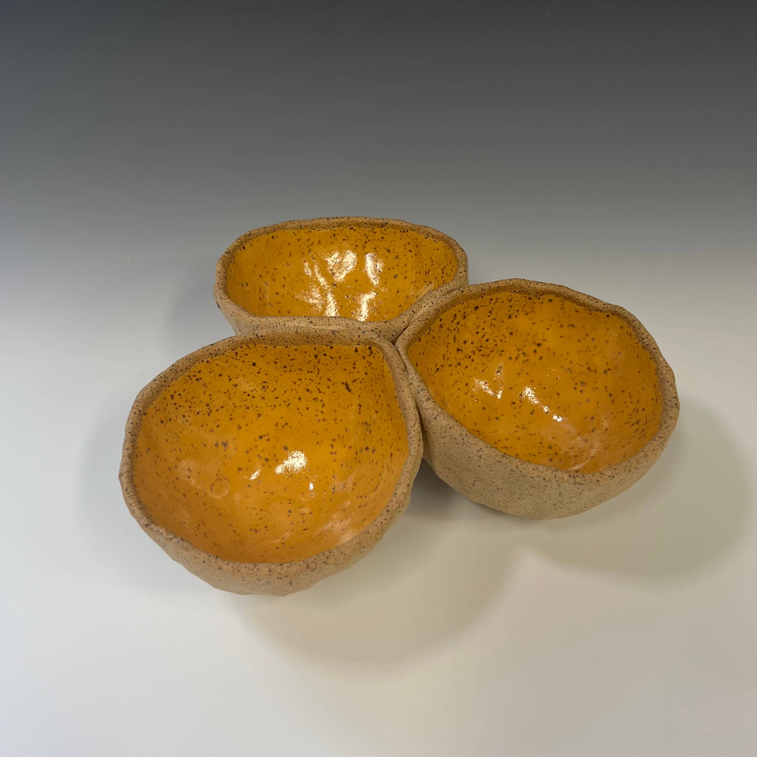 Tri Pod: Mustard