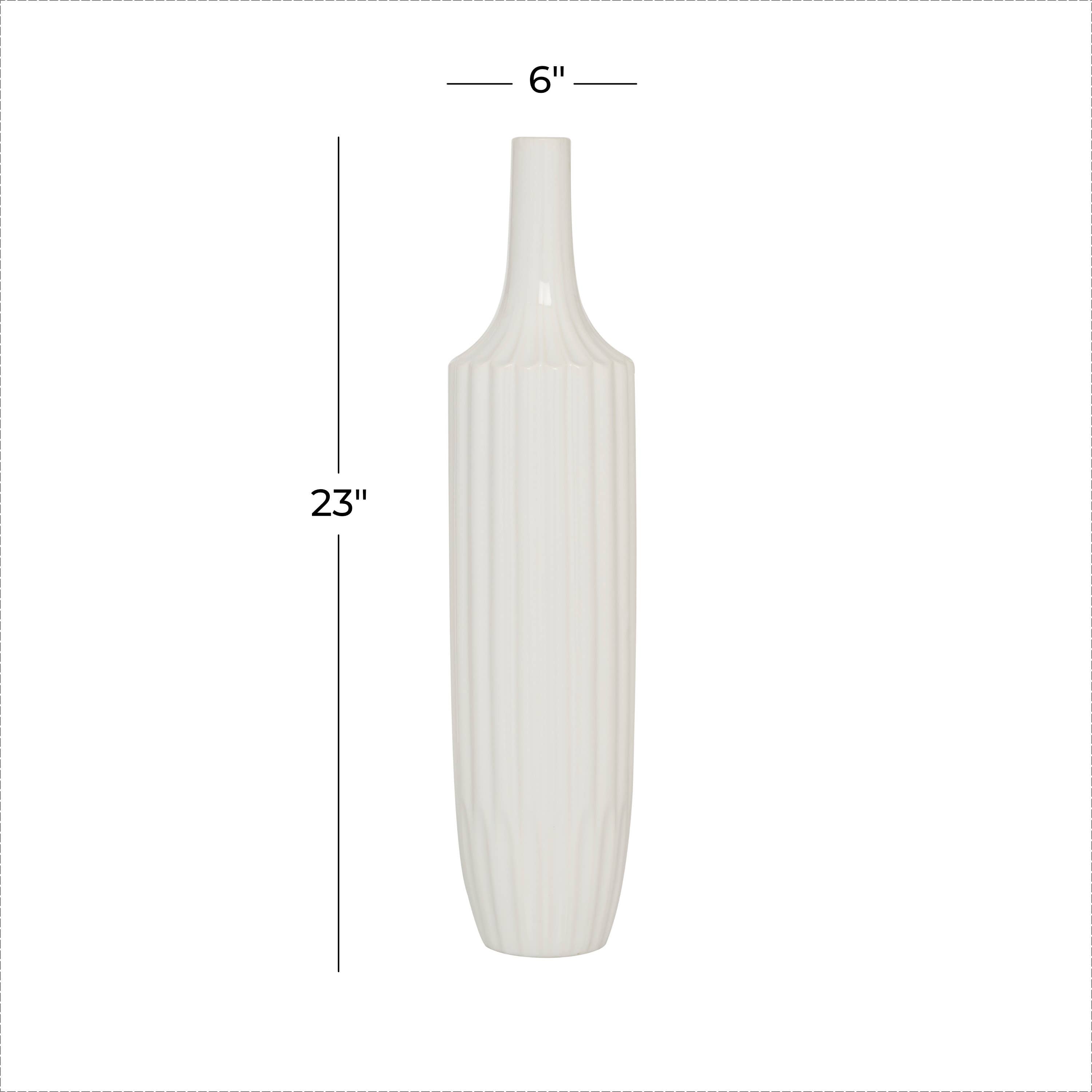 Modern White Ceramic Vase: 891520