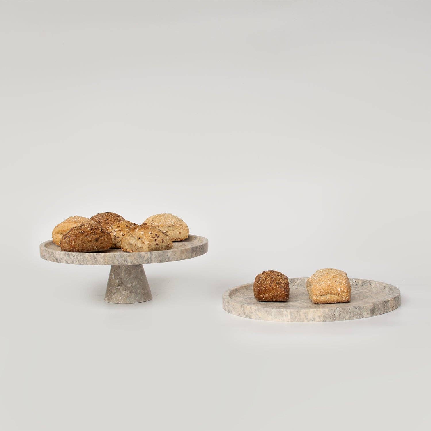 SILVER TRAVERTINE CAKE STAND