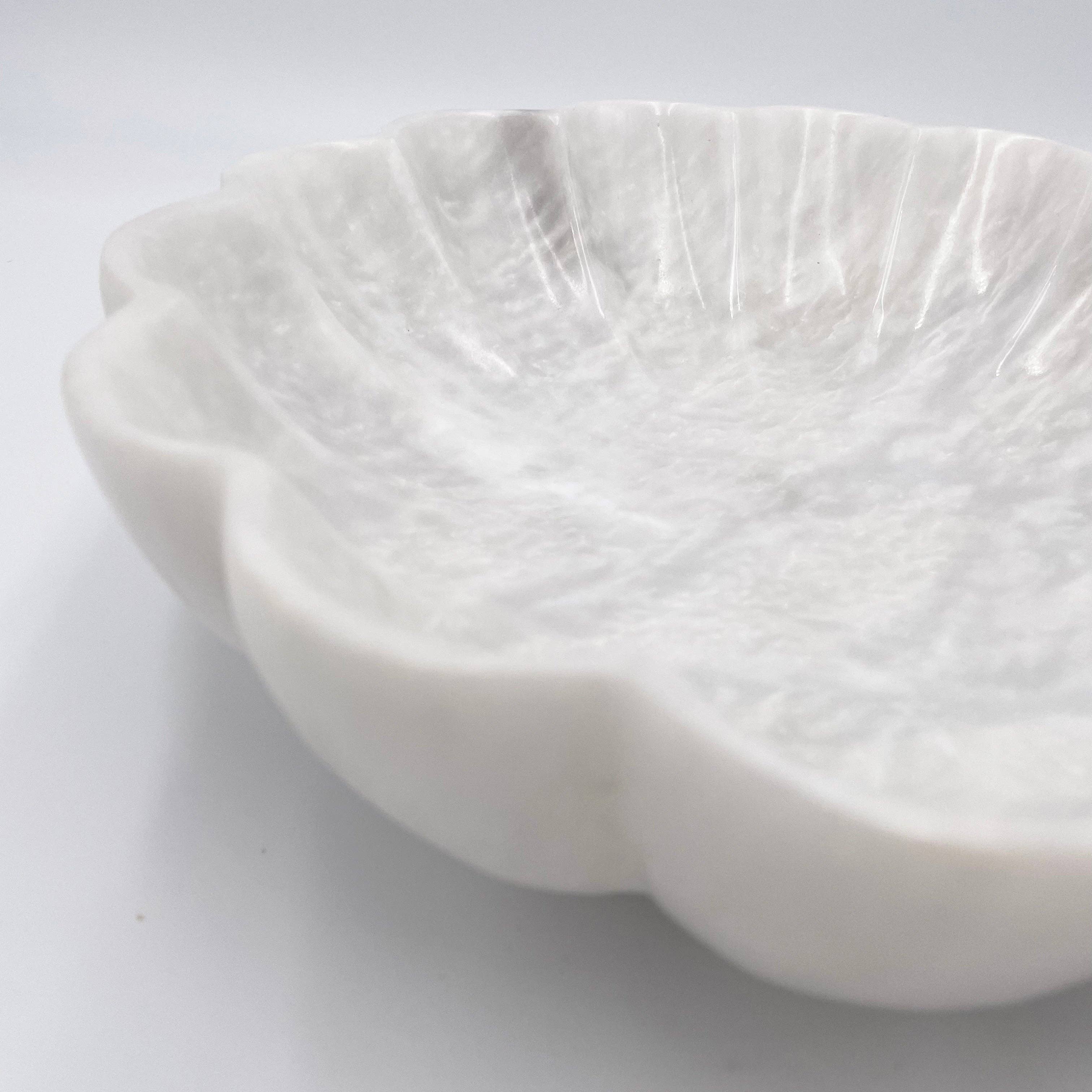 Hand-carved Bowl in Marble and Onyx: Multi-green Onyx, beige