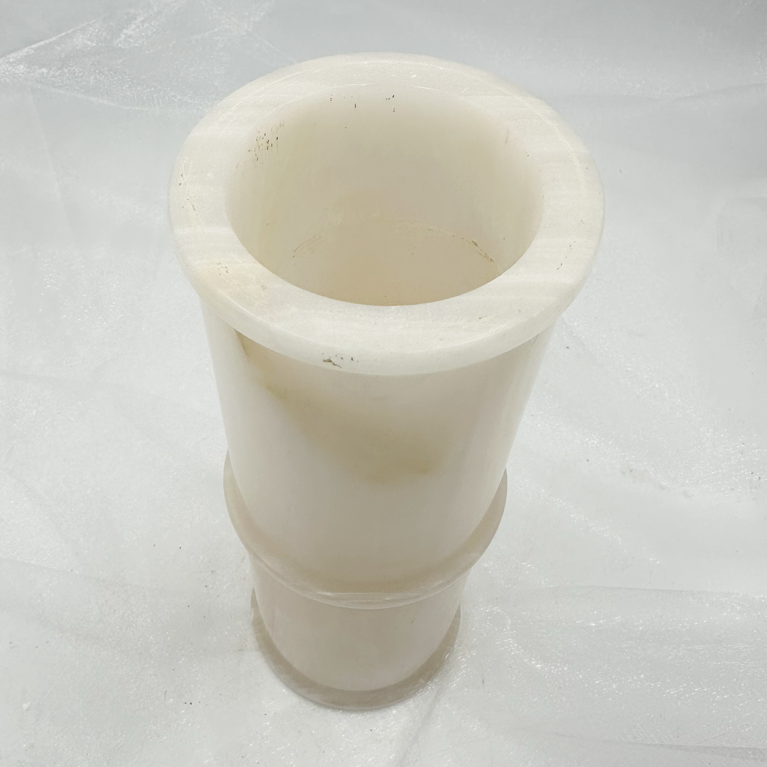 8" Cylindrical Vase in Marble & Onyx: White Onyx