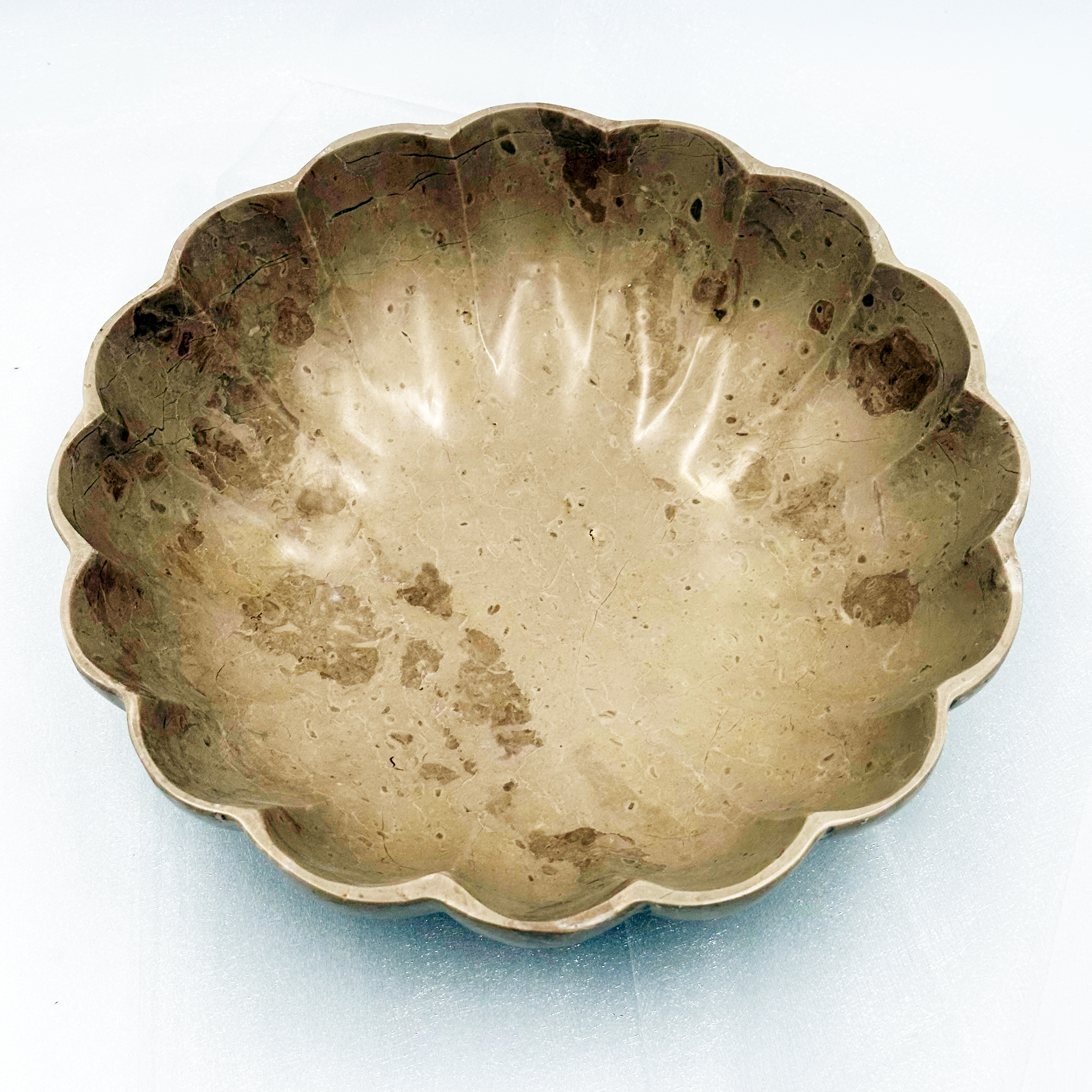 Hand-carved Bowl in Marble and Onyx: Multi-green Onyx, beige