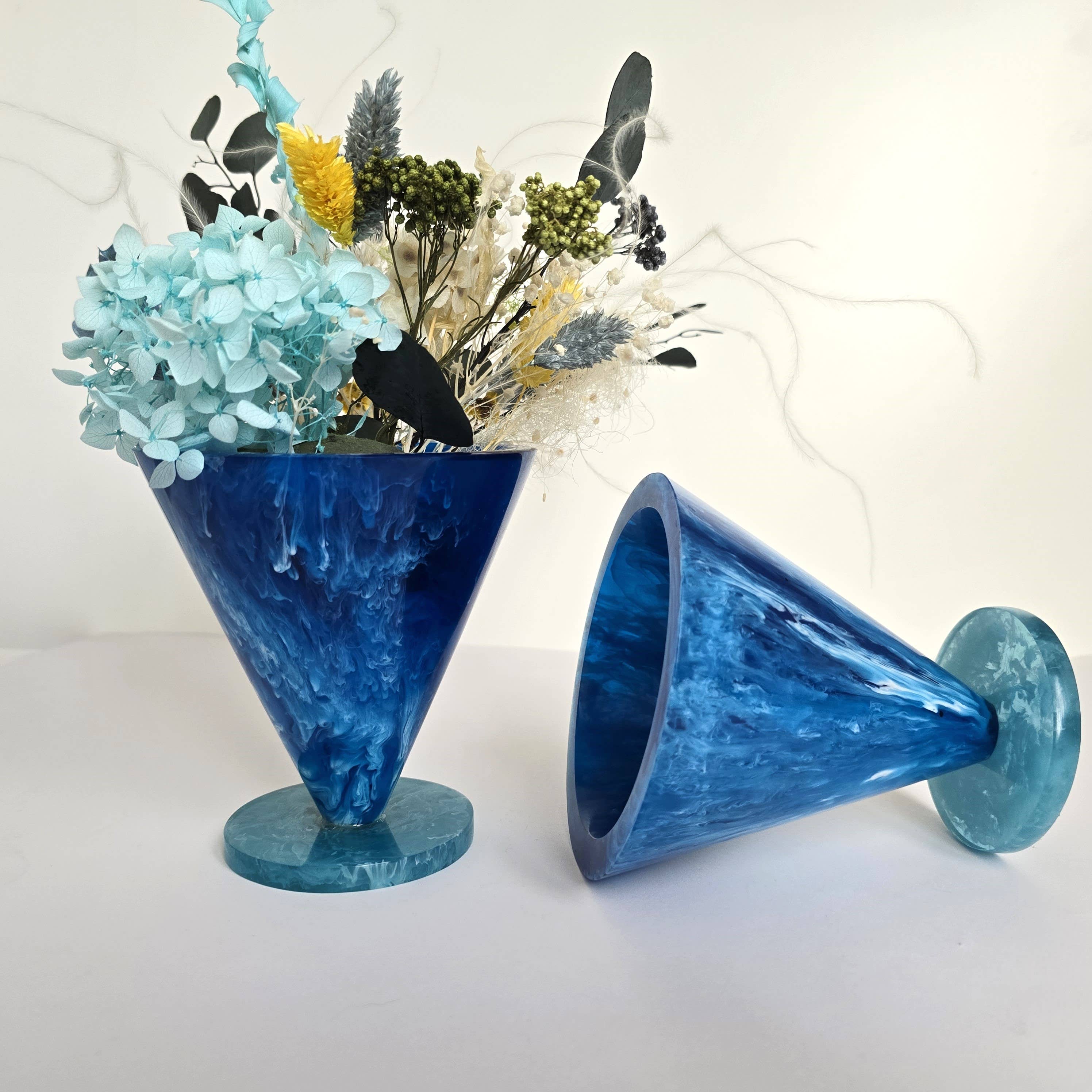 Handmade Multi Color Resin Flower Vases - Dry Flowers Pot: Blue