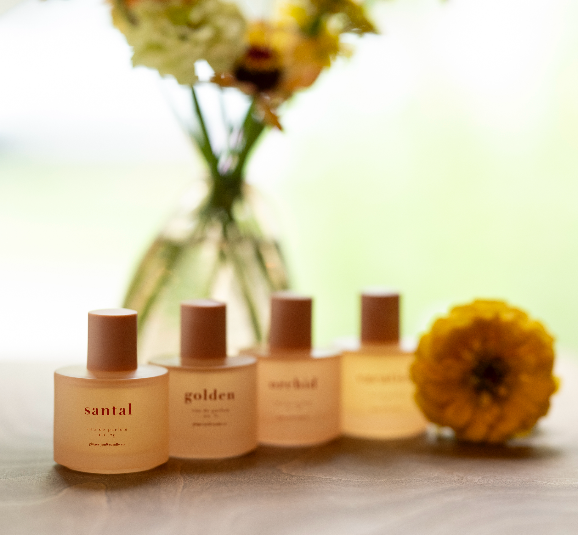 Organic alcohol eau de parfum • 17 scents • non toxic