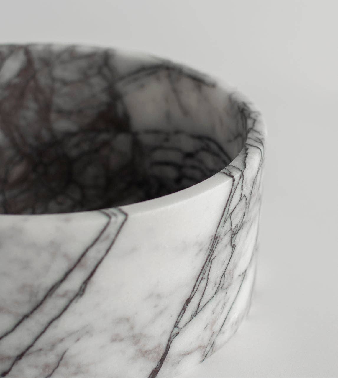 LILAC MARBLE CYLINDER BOWL