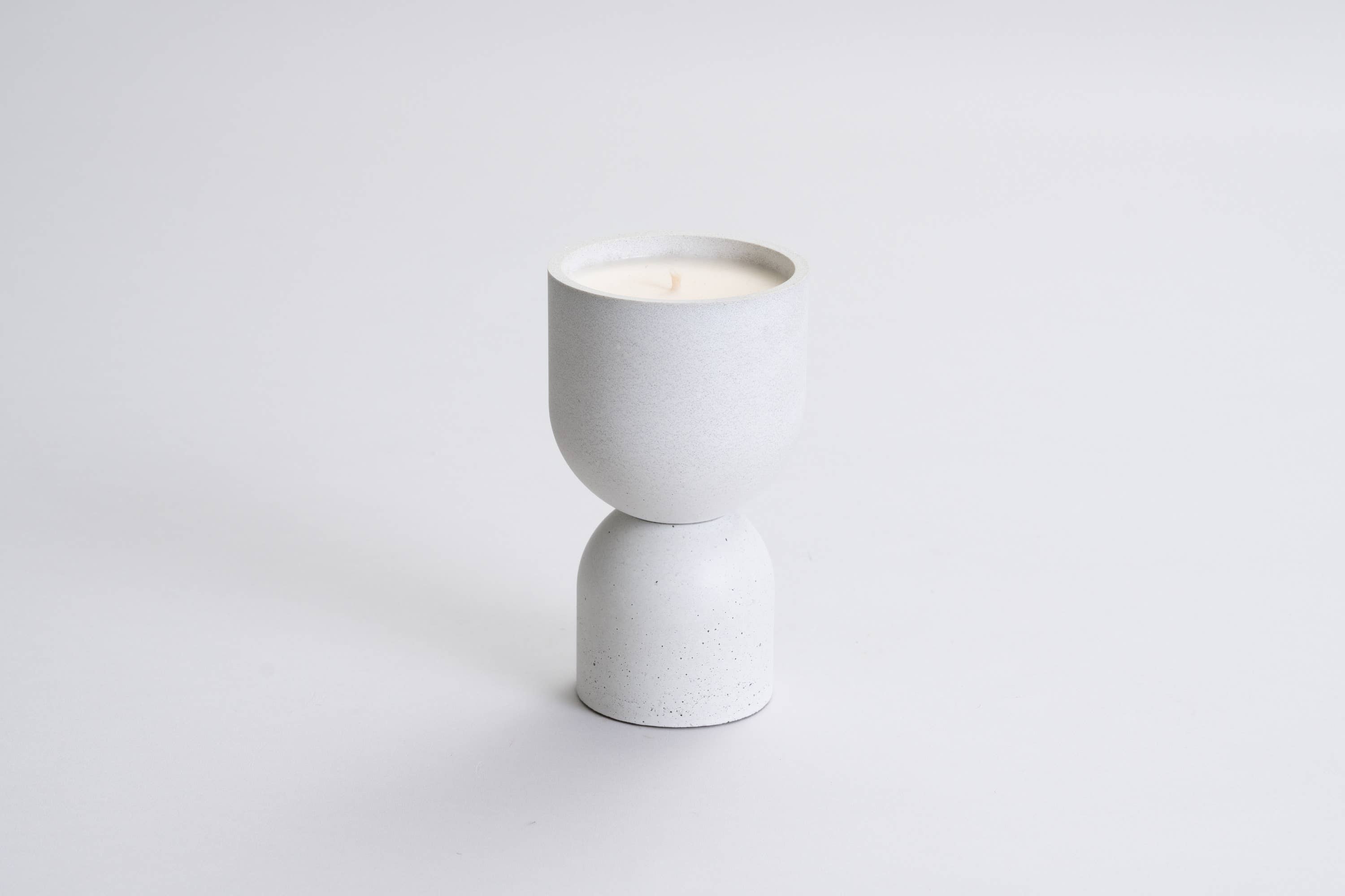 Handcrafted Coppa concrete soy candle | white