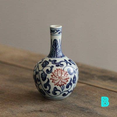 Gohobi Oriental vase blue and white porcelain hand painted h
